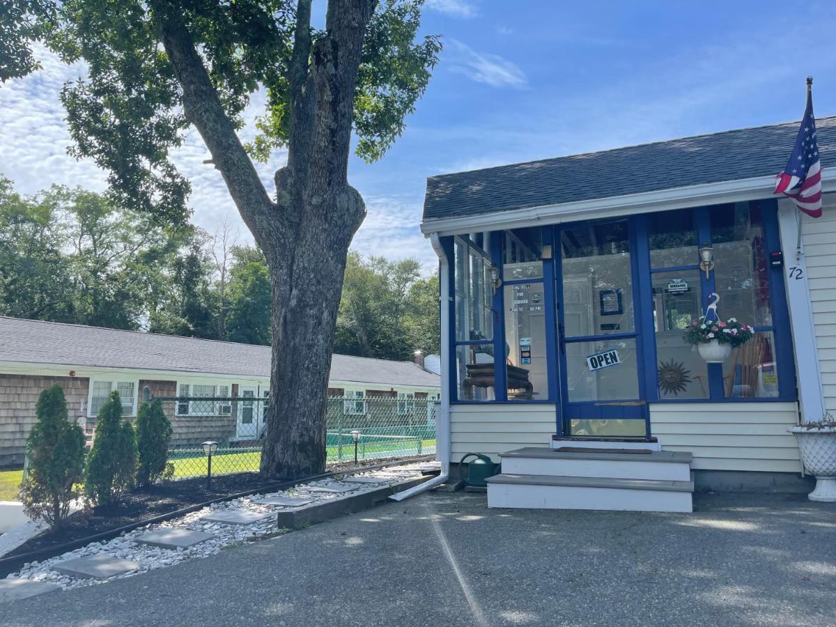 La Plaza Del Sol Motel Mashpee Exterior photo